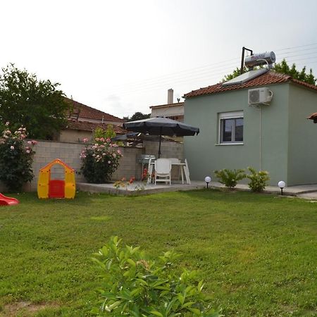 Apartmán The Olive House Néa Péramos Exteriér fotografie