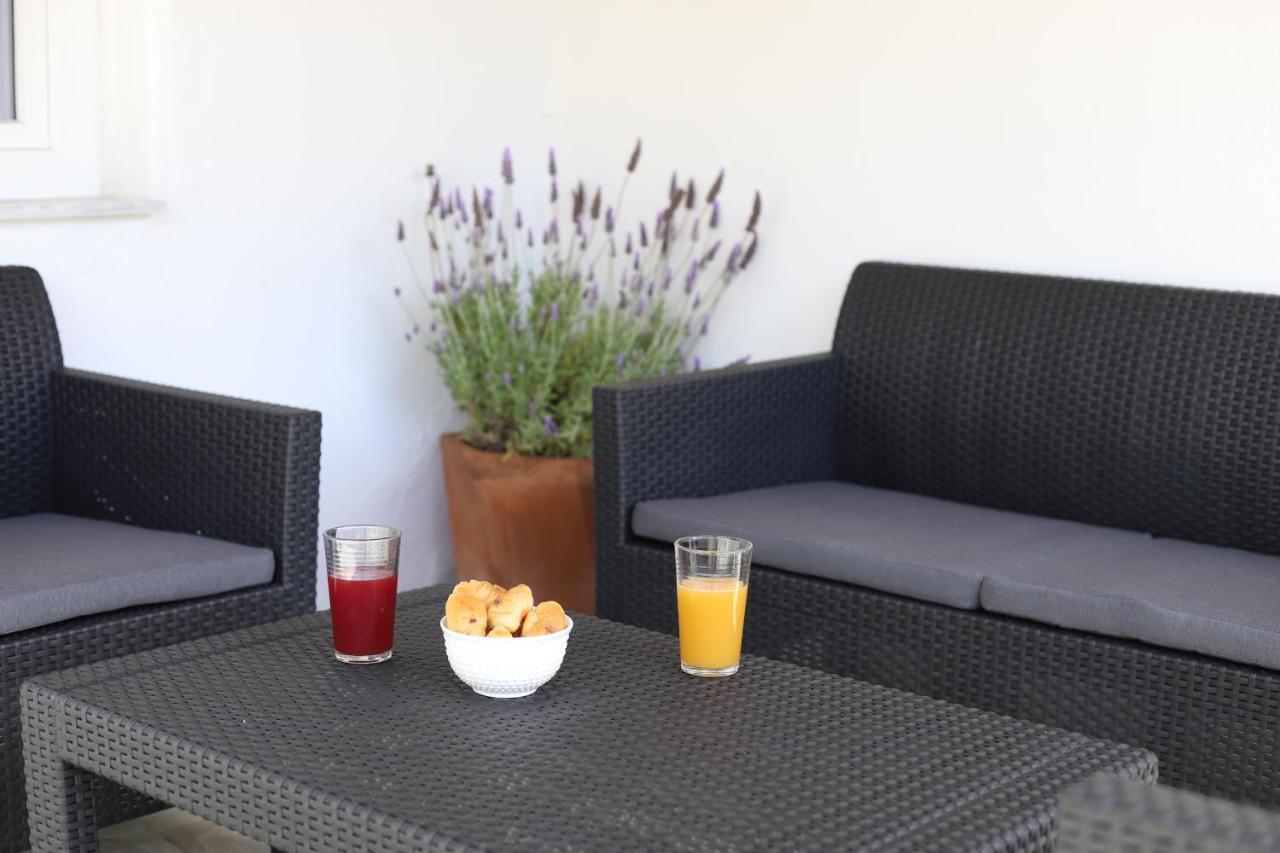 Apartmán The Olive House Néa Péramos Exteriér fotografie