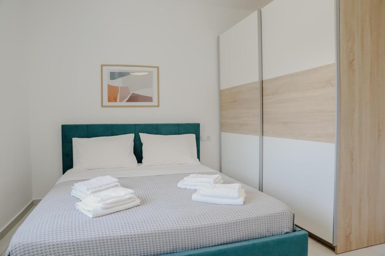 Apartmán The Olive House Néa Péramos Exteriér fotografie